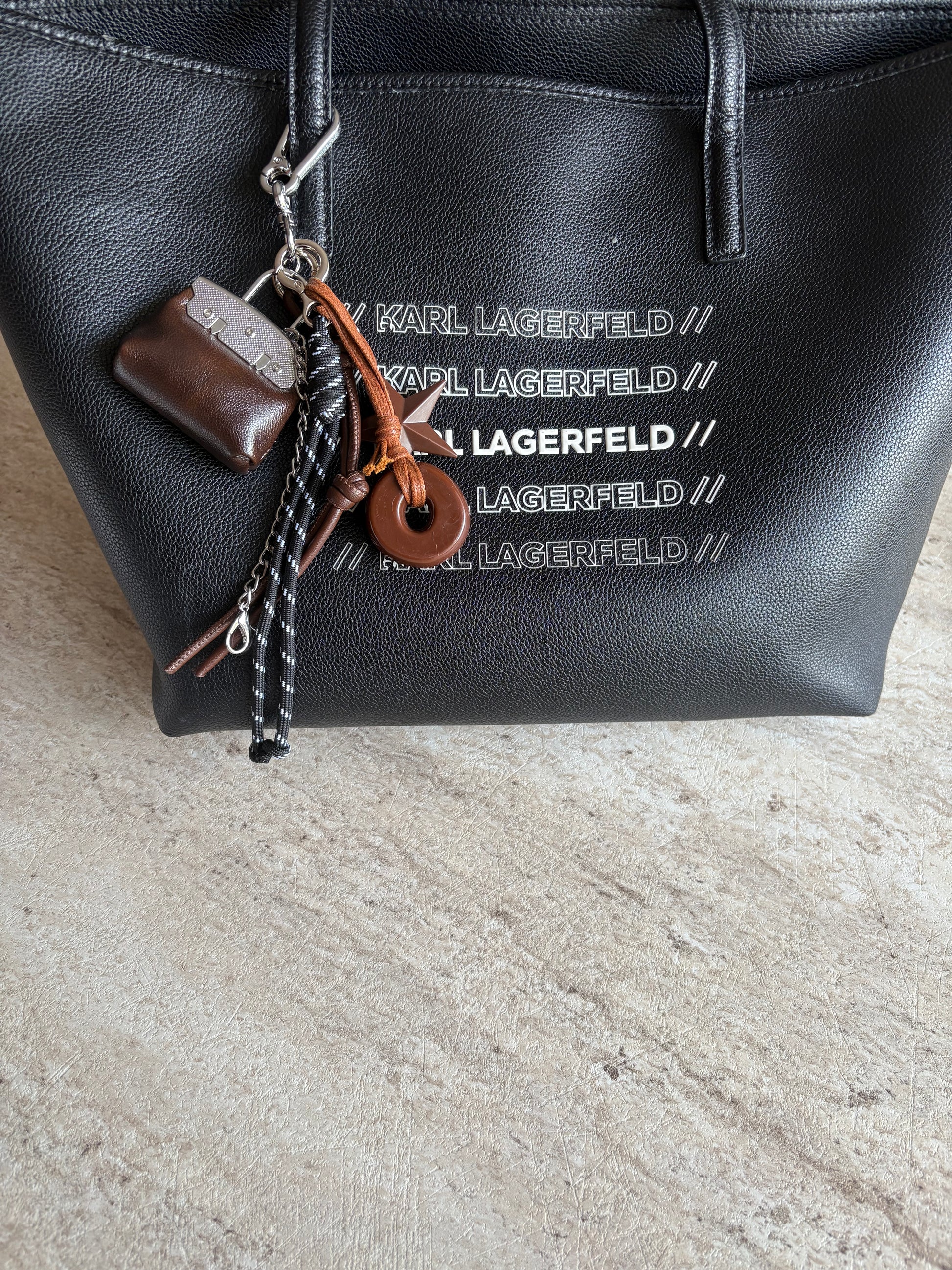 Bag charm Mini marron