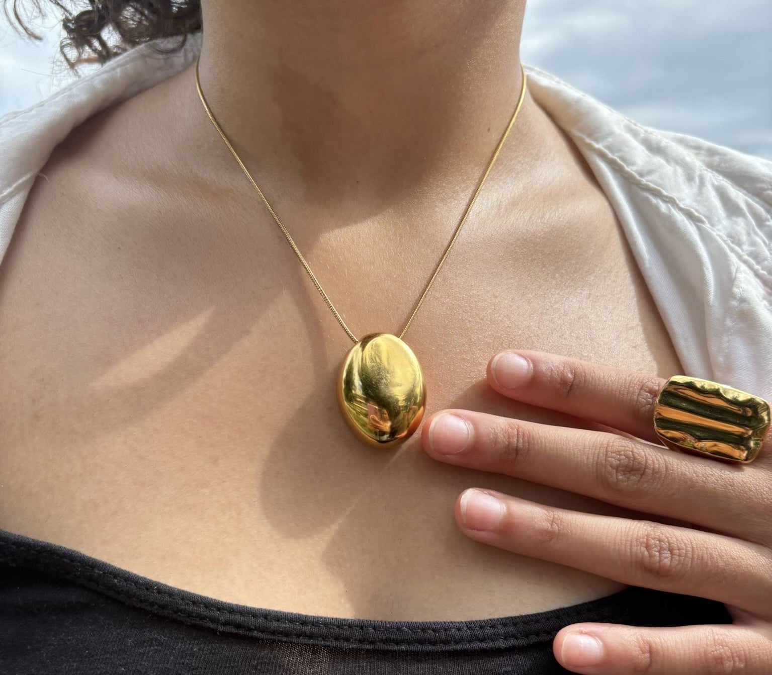 Collier Ona