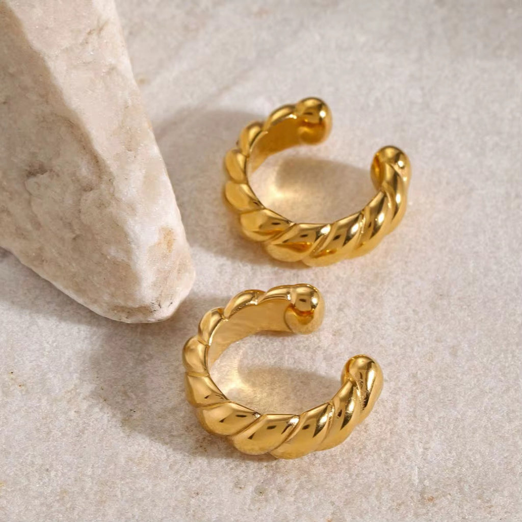 Ear cuff Twist